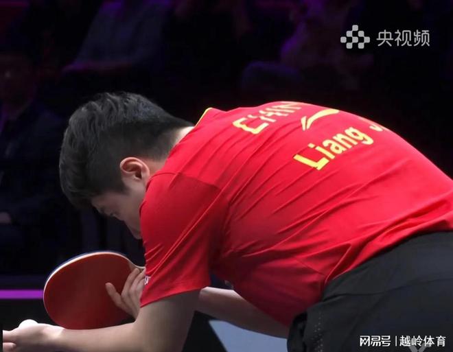 险胜小勒布伦决胜局8-1开好头 坐等林诗j9九游会登录重庆冠军赛：梁靖崑3-2(图3)