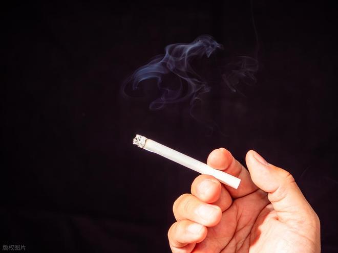 别超过这个量既不用戒烟肺也能舒服些！j9九游会入口首页一天的吸烟数最好(图5)