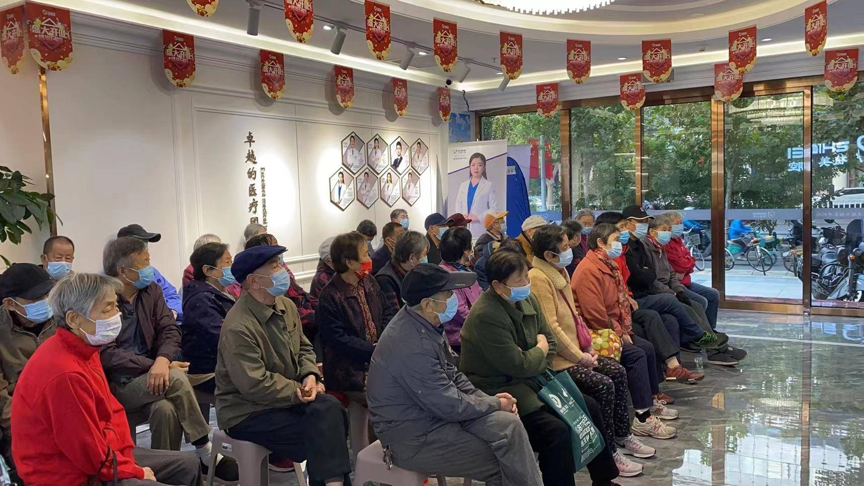 美口腔专业团队护航种牙整牙美白一站式服务九游会登录j9入口石家庄看牙优选石家庄植(图2)